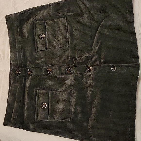 Umgee USA Corduroy Button-Down Skirt Size Medium - Picture 2 of 6